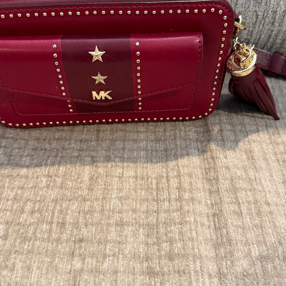Michael Kors Wine studded camera Crossbody Bag with Gold Accents 4 x 7 - Picture 2 of 12